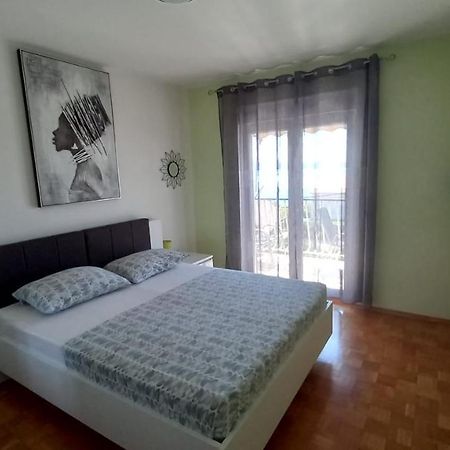 Apartman Marta Подстрана Екстер'єр фото
